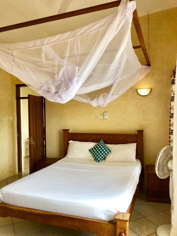 Flametree Beach Homes Diani Beach Exterior photo