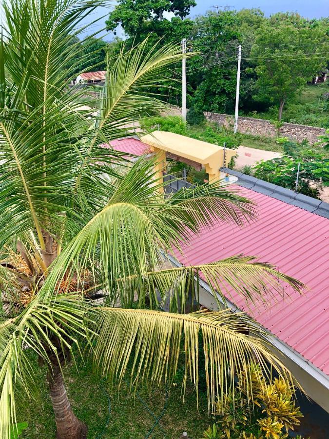 Flametree Beach Homes Diani Beach Exterior photo